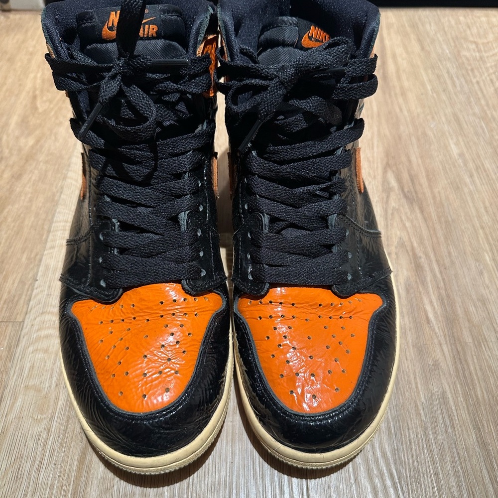 Air Jordan 1 Retro High OG ‘Shattered Backboard 3.0’ Sneaker